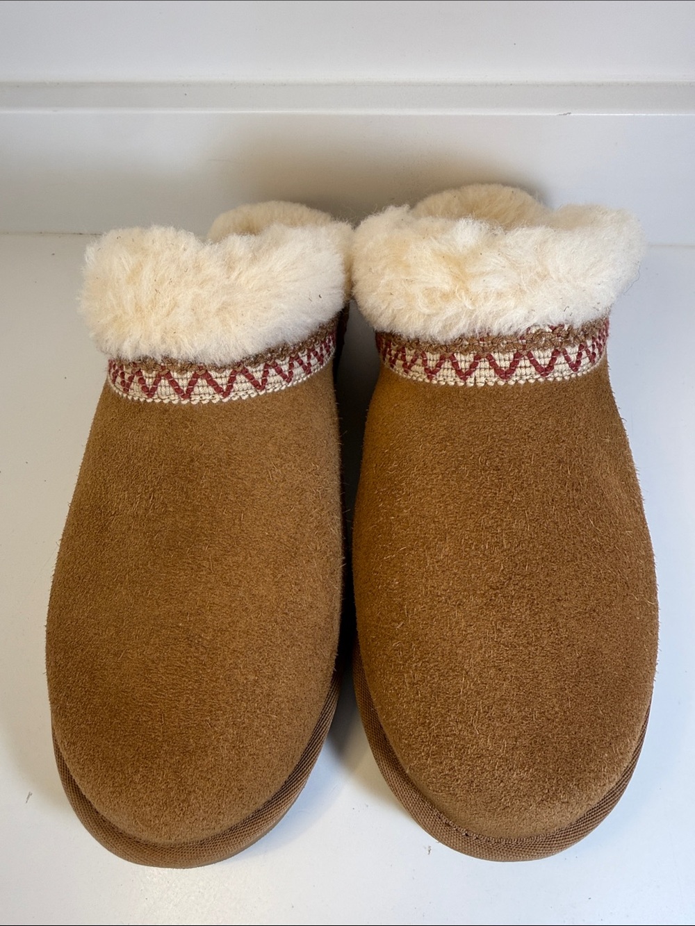 UGG Slippette Taslyn Shearling-Lined Chestnut Suede Slip-On Clog - Size 9